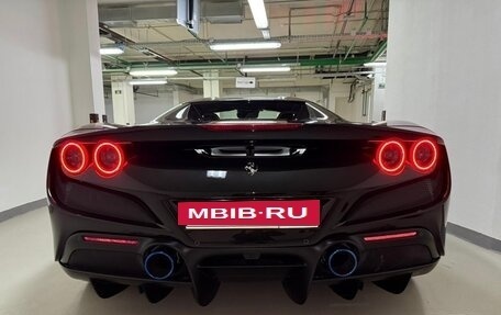 Ferrari F8, 2021 год, 37 000 000 рублей, 13 фотография