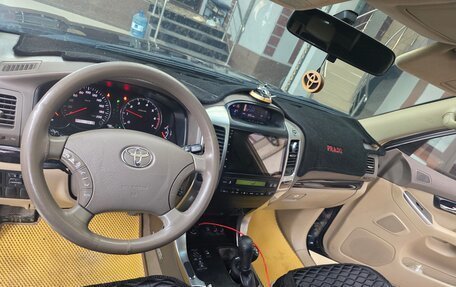 Toyota Land Cruiser Prado 120 рестайлинг, 2008 год, 2 250 000 рублей, 13 фотография