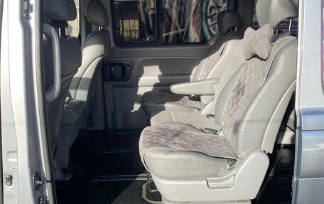 Hyundai Grand Starex Grand Starex I рестайлинг 2, 2011 год, 1 700 000 рублей, 8 фотография