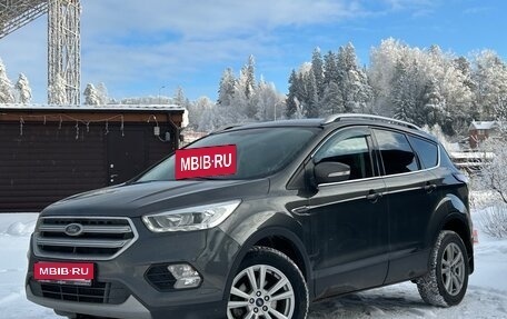 Ford Kuga III, 2018 год, 2 000 000 рублей, 1 фотография