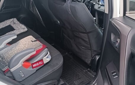 Toyota RAV4, 2017 год, 2 630 000 рублей, 11 фотография