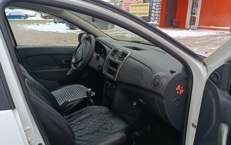 Renault Logan II, 2015 год, 500 000 рублей, 9 фотография