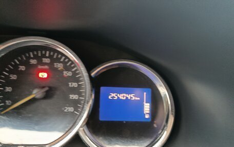 Renault Logan II, 2015 год, 500 000 рублей, 15 фотография