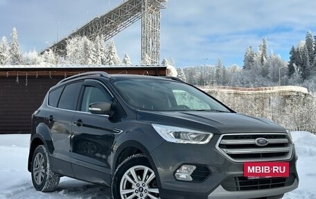 Ford Kuga III, 2018 год, 2 000 000 рублей, 2 фотография