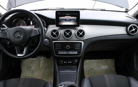 Mercedes-Benz GLA, 2019 год, 2 490 000 рублей, 12 фотография