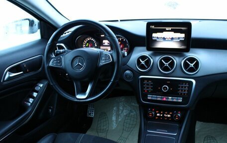 Mercedes-Benz GLA, 2019 год, 2 490 000 рублей, 14 фотография