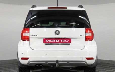 Skoda Yeti I рестайлинг, 2014 год, 1 047 000 рублей, 6 фотография