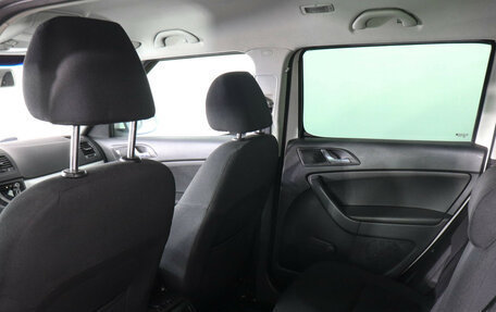 Skoda Yeti I рестайлинг, 2014 год, 1 047 000 рублей, 12 фотография