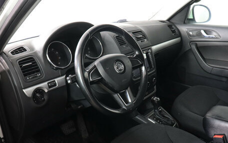 Skoda Yeti I рестайлинг, 2014 год, 1 047 000 рублей, 9 фотография