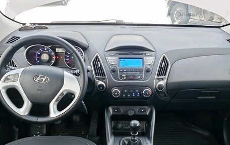 Hyundai ix35 I рестайлинг, 2015 год, 1 250 000 рублей, 5 фотография