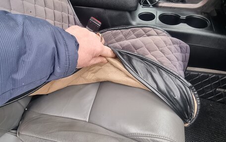 Toyota Sequoia II рестайлинг, 2008 год, 2 900 000 рублей, 10 фотография