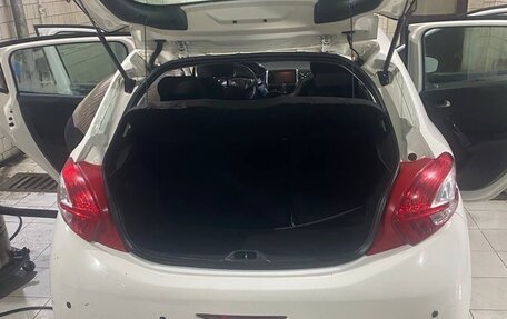 Peugeot 208 II, 2013 год, 500 000 рублей, 6 фотография