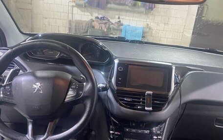 Peugeot 208 II, 2013 год, 500 000 рублей, 7 фотография