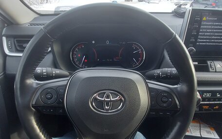 Toyota RAV4, 2021 год, 4 600 000 рублей, 12 фотография