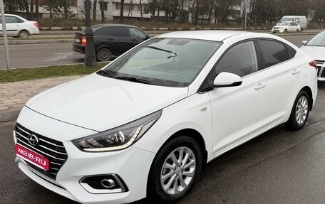 Hyundai Solaris II рестайлинг, 2019 год, 1 570 000 рублей, 1 фотография
