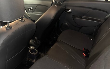 Renault Sandero II рестайлинг, 2021 год, 1 150 000 рублей, 16 фотография