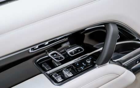 Land Rover Range Rover IV рестайлинг, 2025 год, 23 800 000 рублей, 30 фотография