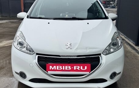 Peugeot 208 II, 2013 год, 730 000 рублей, 2 фотография