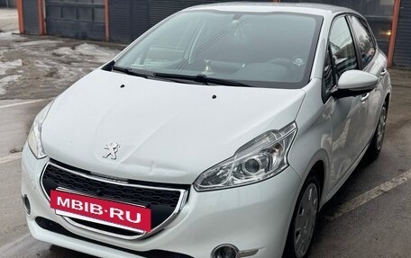 Peugeot 208 II, 2013 год, 730 000 рублей, 4 фотография
