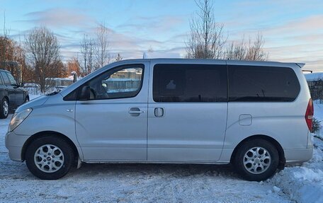 Hyundai Grand Starex Grand Starex I рестайлинг 2, 2009 год, 950 000 рублей, 3 фотография