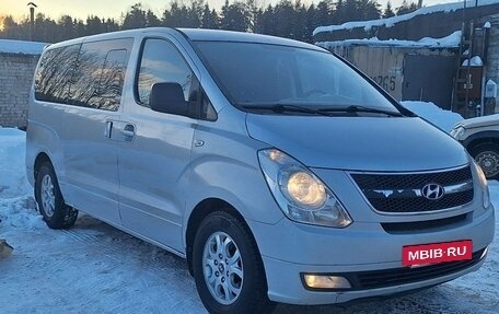 Hyundai Grand Starex Grand Starex I рестайлинг 2, 2009 год, 950 000 рублей, 2 фотография