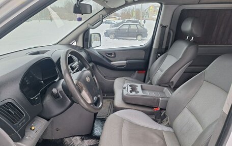 Hyundai Grand Starex Grand Starex I рестайлинг 2, 2009 год, 950 000 рублей, 18 фотография