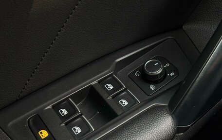 Volkswagen Tiguan II, 2017 год, 2 599 000 рублей, 14 фотография