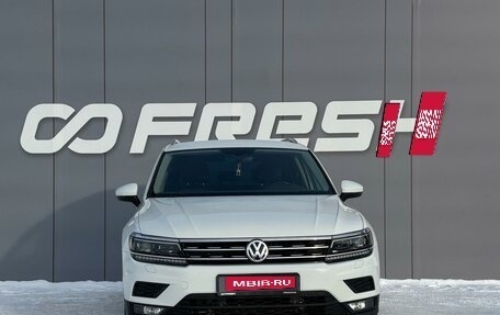 Volkswagen Tiguan II, 2017 год, 2 599 000 рублей, 3 фотография