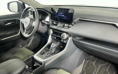 Toyota RAV4, 2025 год, 4 239 000 рублей, 14 фотография