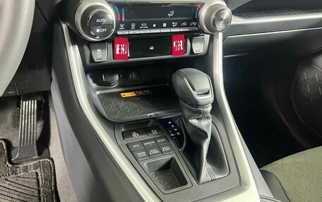 Toyota RAV4, 2025 год, 4 239 000 рублей, 27 фотография