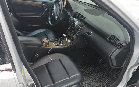 Mercedes-Benz C-Класс, 2007 год, 900 000 рублей, 4 фотография