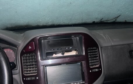 Mitsubishi Montero III, 2000 год, 250 000 рублей, 3 фотография