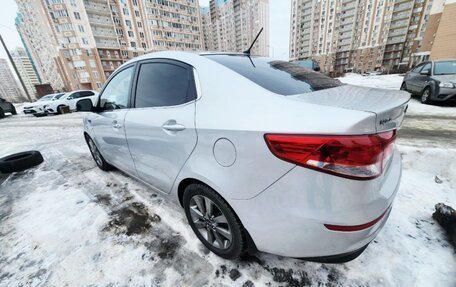 KIA Rio III рестайлинг, 2015 год, 900 000 рублей, 3 фотография