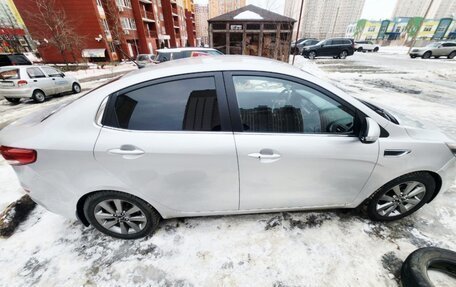 KIA Rio III рестайлинг, 2015 год, 900 000 рублей, 2 фотография