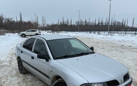 Mitsubishi Carisma I, 2002 год, 180 000 рублей, 1 фотография
