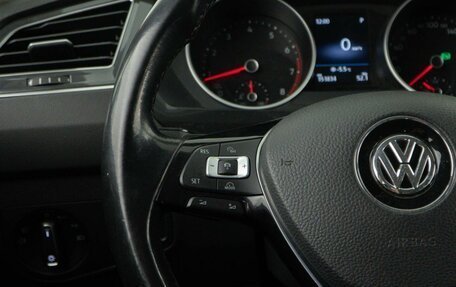 Volkswagen Tiguan II, 2017 год, 2 249 999 рублей, 12 фотография