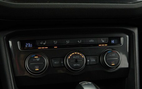 Volkswagen Tiguan II, 2017 год, 2 249 999 рублей, 17 фотография