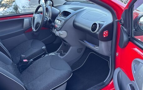 Peugeot 107 I рестайлинг, 2011 год, 599 000 рублей, 8 фотография