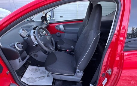 Peugeot 107 I рестайлинг, 2011 год, 599 000 рублей, 14 фотография