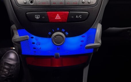 Peugeot 107 I рестайлинг, 2011 год, 599 000 рублей, 29 фотография