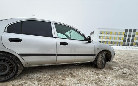 Mitsubishi Carisma I, 2002 год, 180 000 рублей, 4 фотография