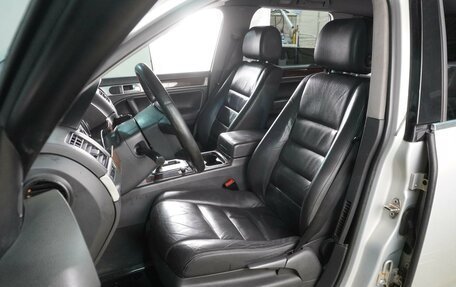 Volkswagen Touareg III, 2007 год, 879 000 рублей, 10 фотография