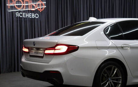 BMW 5 серия, 2018 год, 3 498 000 рублей, 28 фотография