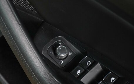 Volkswagen Passat B8 рестайлинг, 2015 год, 1 479 000 рублей, 14 фотография