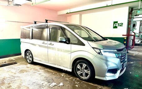 Honda Stepwgn IV, 2021 год, 3 500 000 рублей, 14 фотография