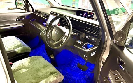 Honda Stepwgn IV, 2021 год, 3 500 000 рублей, 17 фотография