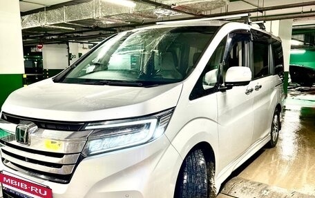 Honda Stepwgn IV, 2021 год, 3 500 000 рублей, 3 фотография