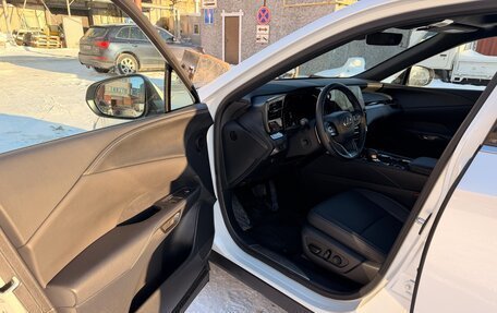 Lexus RX IV рестайлинг, 2025 год, 7 200 000 рублей, 11 фотография