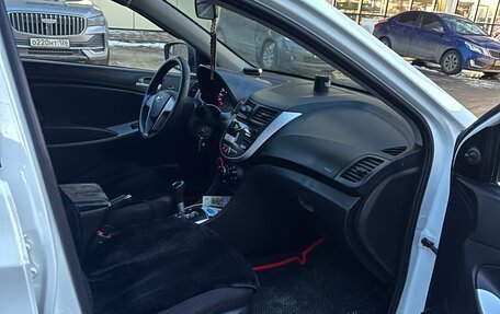 Hyundai Solaris II рестайлинг, 2014 год, 645 000 рублей, 5 фотография