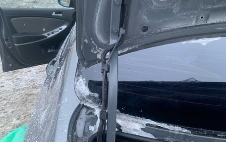 Hyundai Solaris II рестайлинг, 2013 год, 615 000 рублей, 14 фотография